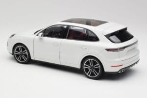 Porsche Cayenne 9YA Turbo Bianco Metallic Minichamps 1:18 155042560 Pressofusione — immagine 7 di 8
