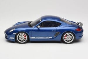 Porsche Cayman R 987.2 Aqua Blue Metallic GT Spirit 1:18 GT901 Resina — immagine 3 di 6