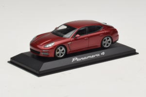 Porsche Panamera 970 4 Red Metallic Minichamps 1:43 WAP0201250E Pressofusione — immagine 2 di 5