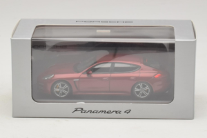 Porsche Panamera 970 4 Red Metallic Minichamps 1:43 WAP0201250E Pressofusione — immagine 5 di 5