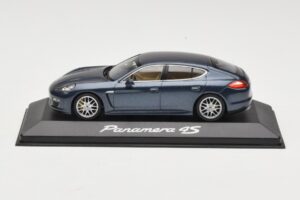 Porsche Panamera 970 4 Blu Metallizzato Minichamps 1:43 400068220 Pressofusione