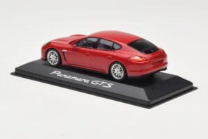 Porsche Panamera 970 GTS Rosso Minichamps 1:43 WAP0200230C Pressofusione — immagine 3 di 4