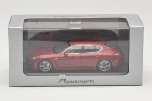 Porsche Panamera 970 Red Metallic Minichamps 1:43 WAP0200119 Pressofusione — immagine 4 di 4