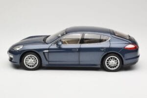 Porsche Panamera 970 S Blu Minichamps 1:18 WAP02100119 Pressofusione — immagine 4 di 8
