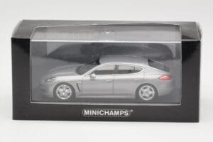 Porsche Panamera 970 S Hybrid Argento Minichamps 1:43 400068250 Pressofusione — immagine 4 di 4