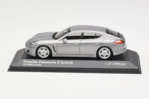 Porsche Panamera 970 S Hybrid Argento Minichamps 1:43 400068250 Pressofusione