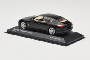 Porsche Panamera 970 Turbo Nero Metallizzato Minichamps 1:43 400068271 Pressofusione — immagine 3 di 4