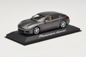 Porsche Panamera 970 Diesel Grey Metallic Minichamps 1:43 WAP0202300E Pressofusione — immagine 2 di 4