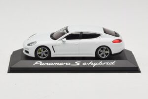 Porsche Panamera 970 S e-Hybrid Bianco Minichamps 1:43 WAP0207200E Pressofusione