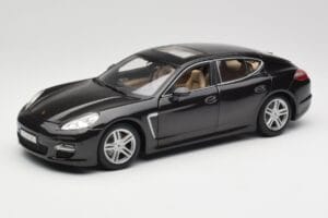 Porsche Panamera Turbo 970 Nero Maisto 1:18 36197 Pressofusione