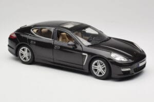 Porsche Panamera Turbo 970 Nero Maisto 1:18 36197 Pressofusione — immagine 6 di 8