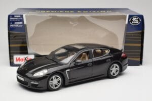 Porsche Panamera Turbo 970 Nero Maisto 1:18 36197 Pressofusione — immagine 8 di 8