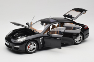 Porsche Panamera 970 Turbo Basalt Black Norev 1:18 WAP02100319 Pressofusione — immagine 2 di 8