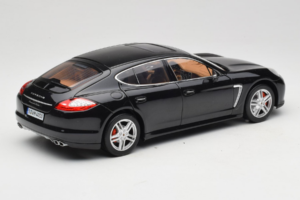 Porsche Panamera 970 Turbo Basalt Black Norev 1:18 WAP02100319 Pressofusione — immagine 3 di 8