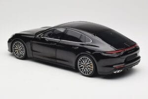 Porsche Panamera 971 Turbo S Nero Metallic Minichamps 1:18 113061076 Pressofusione — immagine 7 di 8
