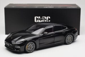 Porsche Panamera 971 Turbo S Nero Metallic Minichamps 1:18 113061076 Pressofusione — immagine 8 di 8