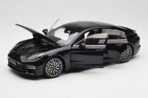 Porsche Panamera 971 Turbo S Blu Metallic Minichamps 1:18 113061075 Pressofusione — immagine 2 di 8