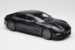 Porsche Panamera 971 Turbo S Blu Metallic Minichamps 1:18 113061075 Pressofusione — immagine 6 di 8