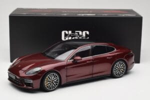 Porsche Panamera 971 Turbo S Rosso Metallic Minichamps 1:18 113061077 Pressofusione — immagine 8 di 8