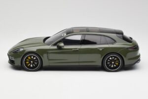 Porsche Panamera Turbo S 971 Sport Turismo Verde GT Spirit 1:18 GT447 Resina — immagine 3 di 6
