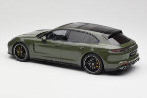 Porsche Panamera Turbo S 971 Sport Turismo Verde GT Spirit 1:18 GT447 Resina — immagine 5 di 6