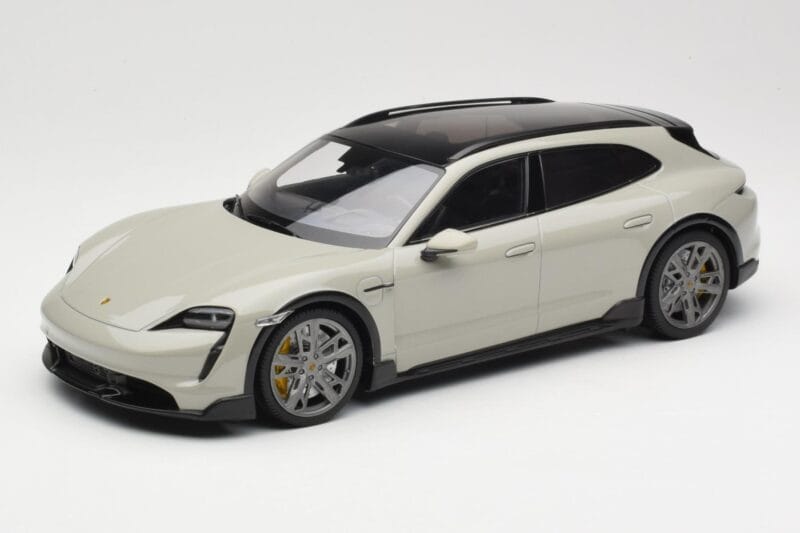 Porsche Taycan Cross Turismo Turbo S Chalk Grey Minichamps 1:18 155069302 Pressofusione