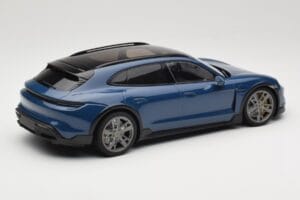 Porsche Taycan J1 Turbo S Cross Turismo Blu Minichamps 1:18 155069301 Pressofusione — immagine 2 di 6