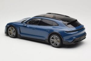 Porsche Taycan J1 Turbo S Cross Turismo Blu Minichamps 1:18 155069301 Pressofusione — immagine 5 di 6
