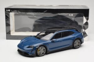 Porsche Taycan J1 Turbo S Cross Turismo Blu Minichamps 1:18 155069301 Pressofusione — immagine 6 di 6