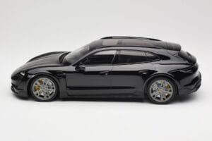 Porsche Taycan J1 Turbo S Cross Turismo Nero Minichamps 1:18 155069300 Pressofusione — immagine 3 di 6
