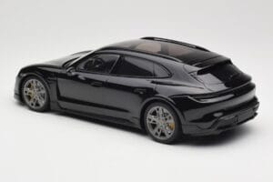 Porsche Taycan J1 Turbo S Cross Turismo Nero Minichamps 1:18 155069300 Pressofusione — immagine 5 di 6