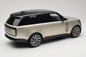Range Rover L460 P530 Autobiography Sunset Gold GT Spirit 1:12 GT542 Resina — immagine 2 di 6