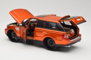 Range Rover Sport L320 Arancione Maisto 1:18 31081 Pressofusione — immagine 5 di 8