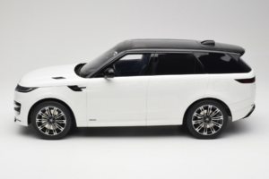 Range Rover Sport L461 P510e Fuji White GT Spirit 1:12 GT553 Resina — immagine 3 di 6