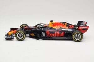 Red Bull Racing RB16 #33 M. Verstappen 3rd Place Styrian GP 2020 Minichamps 1:18 110200233 Pressofusione — immagine 3 di 6