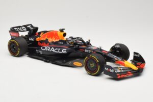 Red Bull Racing RB18 #1 M. Verstappen Winner Miami GP 2022 Minichamps 1:18 110220501 Pressofusione — immagine 4 di 6