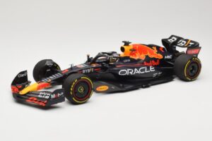 Red Bull Racing RB18 #1 M. Verstappen Winner Miami GP 2022 Minichamps 1:18 110220501 Pressofusione