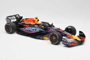Red Bull Racing RB19 #11 S. Perez 2nd Place Miami GP 2023 Minichamps 1:18 110230511 Pressofusione — immagine 4 di 6