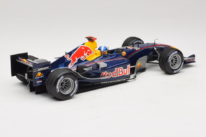 Red Bull RB1 Cosworth #14 D. Coulthard Red Bull Racing Showcar 2005 Minichamps 1:18 100050014 Pressofusione — immagine 2 di 6