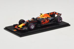 Red Bull RB13 Tag Heuer #33 M. Verstappen Belgian Grand Prix 2017 Spark 1:43 AM33SP8 Resina — immagine 2 di 4
