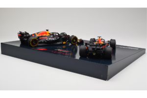 Red Bull RB19 Honda RBPT #1 M. Verstappen Oracle Red Bull Racing Qatar Grand Prix World Champion 2023 Minichamps 1:18 1122318 — immagine 5 di 6