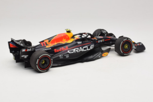 Red Bull RB19 #11 S. Perez Oracle Red Bull Racing Saudi Arabian Grand Prix Winner 2023 Minichamps 1:18 110230111 Resina — immagine 2 di 6