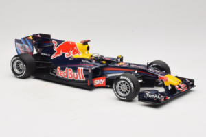 Red Bull RB6 Renault #5 S. Vettel Red Bull Racing Brazilian Grand Prix Winner 2010 Minichamps 1:18 110100205 Pressofusione — immagine 4 di 7
