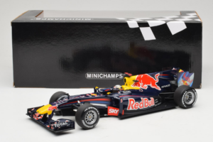 Red Bull RB6 Renault #5 S. Vettel Red Bull Racing Brazilian Grand Prix Winner 2010 Minichamps 1:18 110100205 Pressofusione — immagine 6 di 7