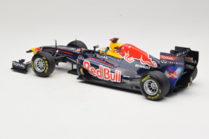 Red Bull RB7 Renault #1 S. Vettel Red Bull Racing World Champion 2011 Minichamps 1:18 110110001 Pressofusione — immagine 5 di 6