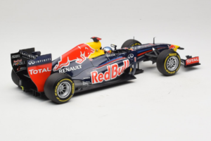 Red Bull RB8 Renault #1 S. Vettel Red Bull Racing Showcar 2012 Minichamps 1:18 110120071 Pressofusione — immagine 2 di 7