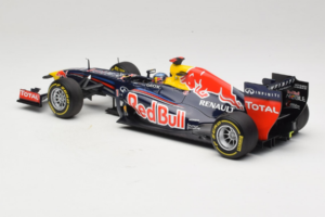 Red Bull RB8 Renault #1 S. Vettel Red Bull Racing Showcar 2012 Minichamps 1:18 110120071 Pressofusione — immagine 5 di 7