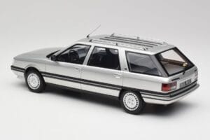 Renault 21 Nevada Argento Metallizzato Otto 1:18 OT479 Resina — immagine 5 di 6