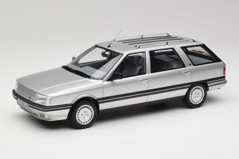 Renault 21 Nevada Argento Metallizzato Otto 1:18 OT479 Resina