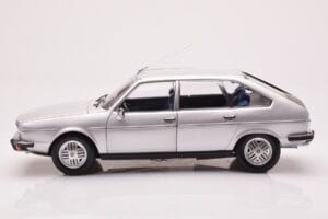 Renault 30 TX Argento Norev 1:18 185272 Pressofusione — immagine 4 di 8